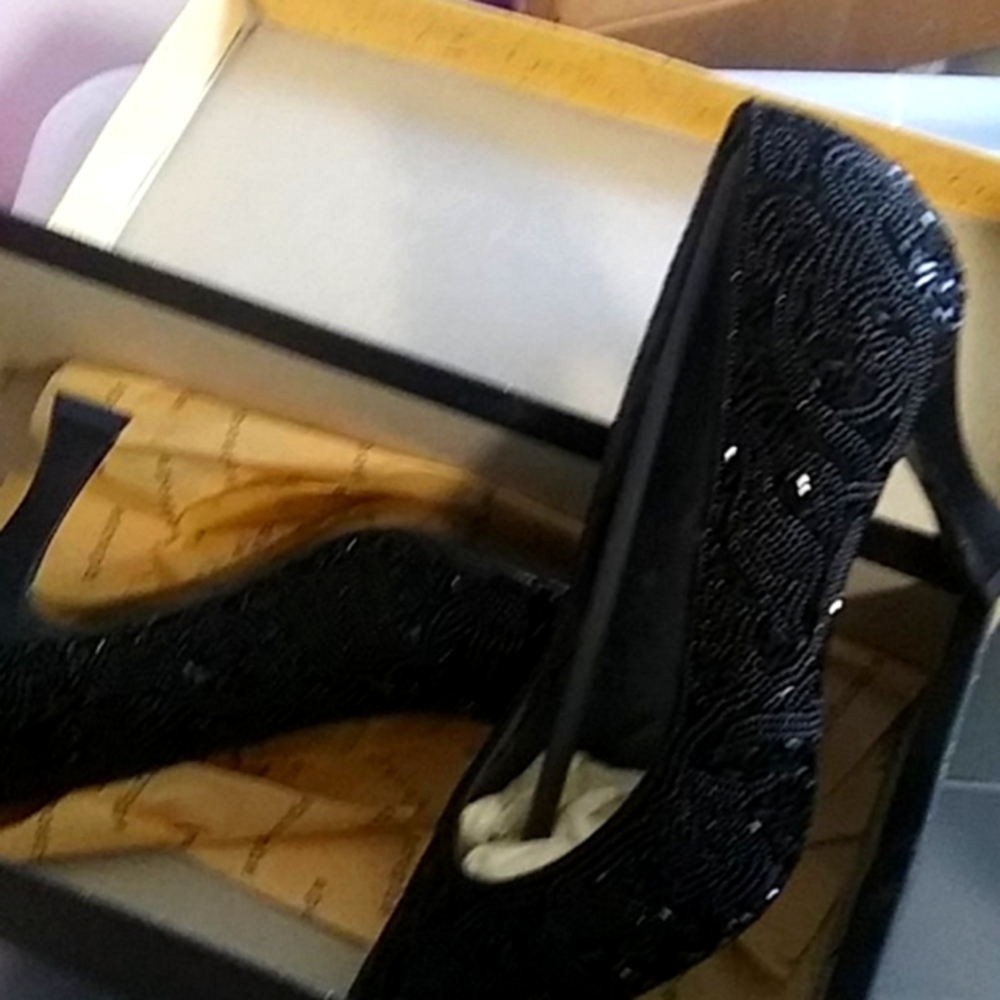 Woman's apostrophe Black sequins dress heels size
